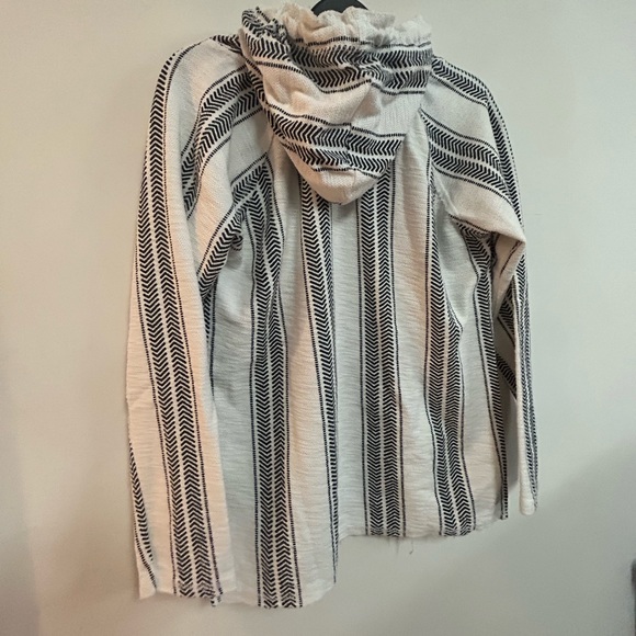 Ocean Drive Soft Poncho - Picture 6 of 10